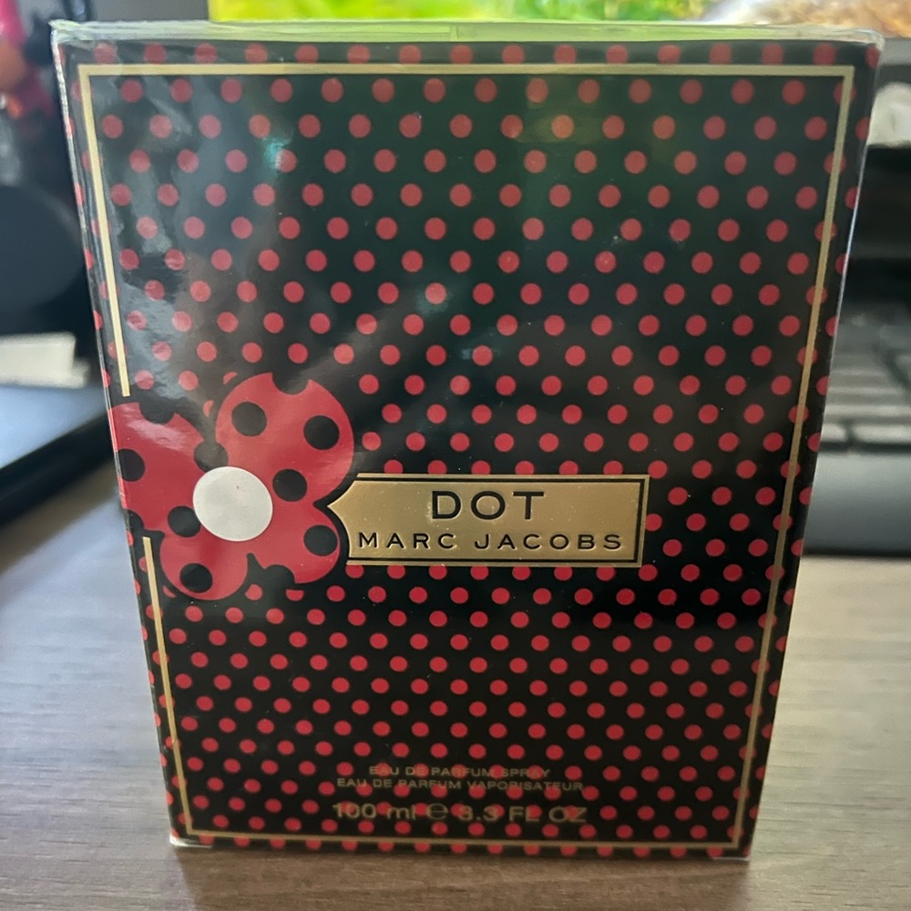 Never opened Marc Jacob Dot Eau de Parfum Spray 100ml 3.3 FL OZ